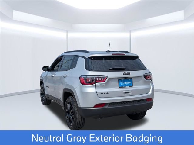 New 2026 Silver Zynith Metallic Clear-Coat Exterior Paint Jeep Latitude image 3