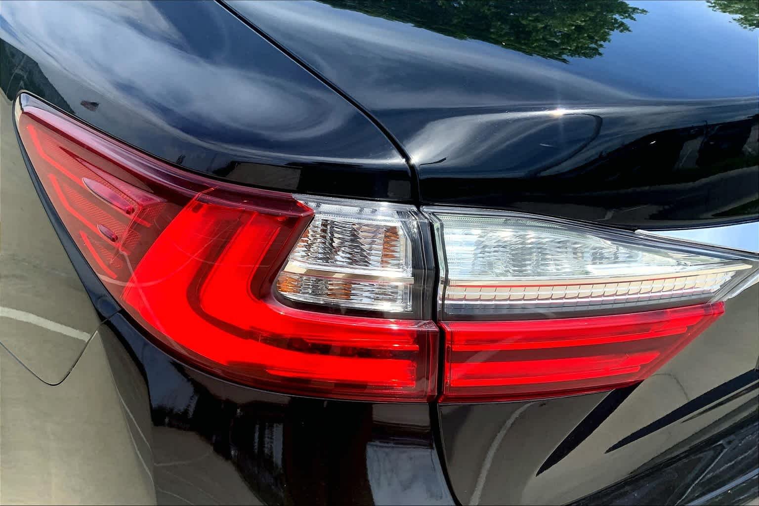 Used 2018 Obsidian Lexus  image 28