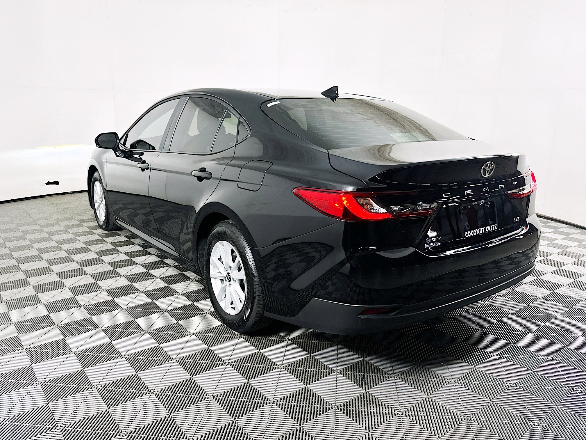 2026 Toyota Camry thumbnail 7