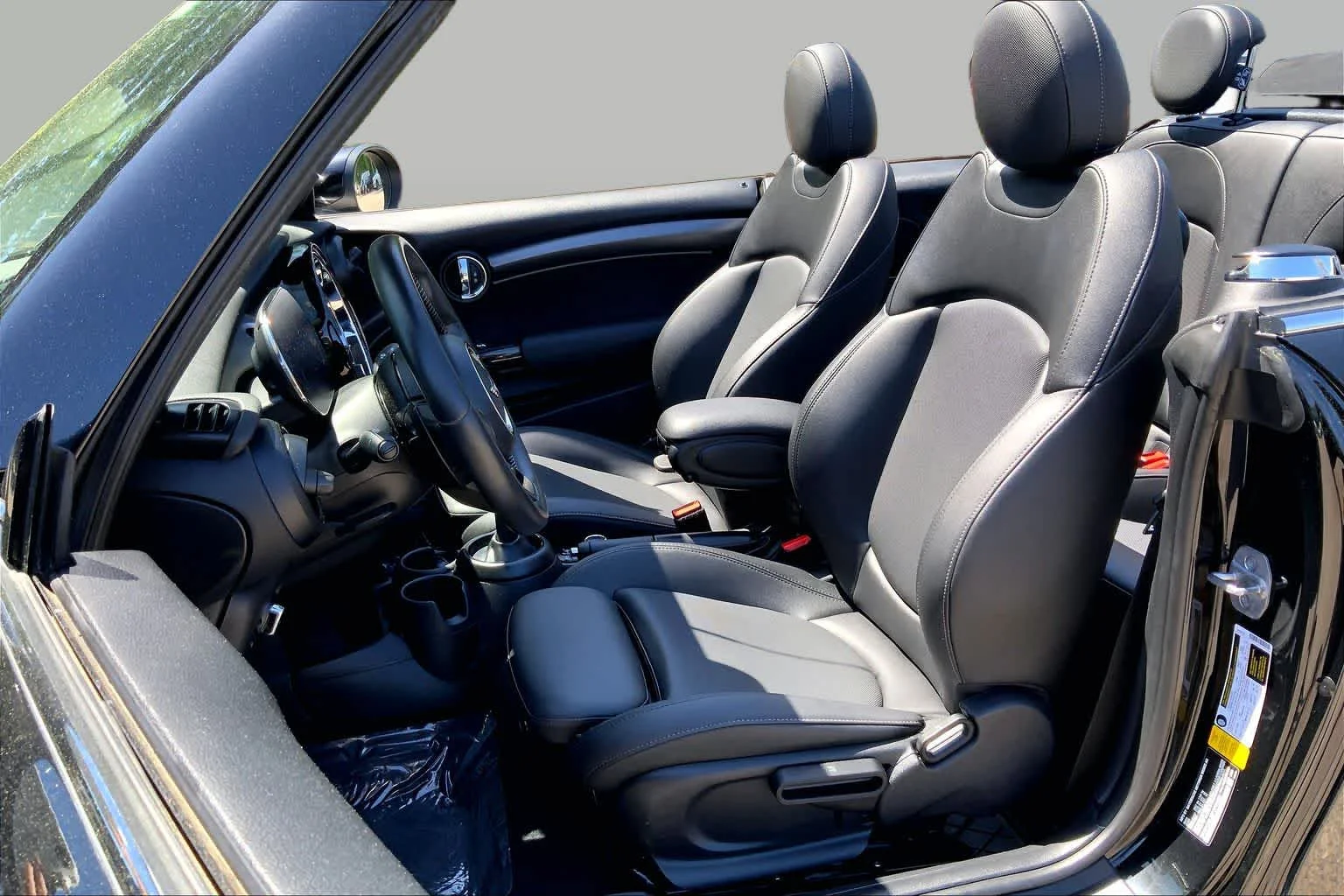 Used 2023 Midnight Black II MINI Cooper S image 9