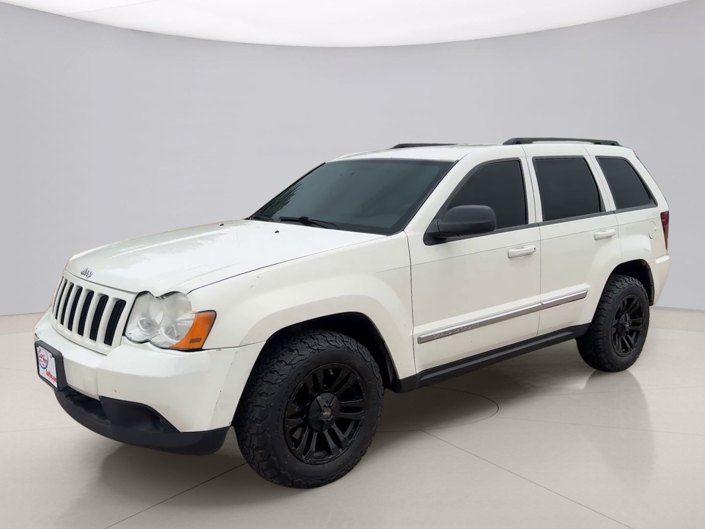 2010 Jeep Grand Cherokee Laredo 4WD's photo
