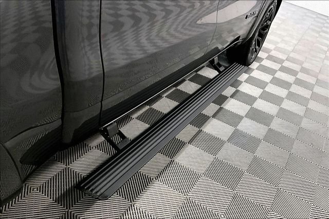 Used 2025 Granite Crystal Metallic Clearcoat Ram Limited image 44