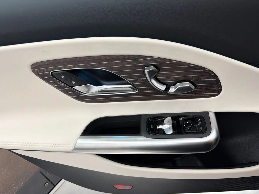 New 2027 Black Mercedes-Benz  image 21