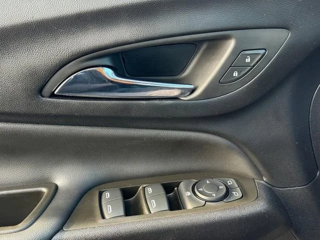 2024 Chevrolet Equinox LT - Photo 22