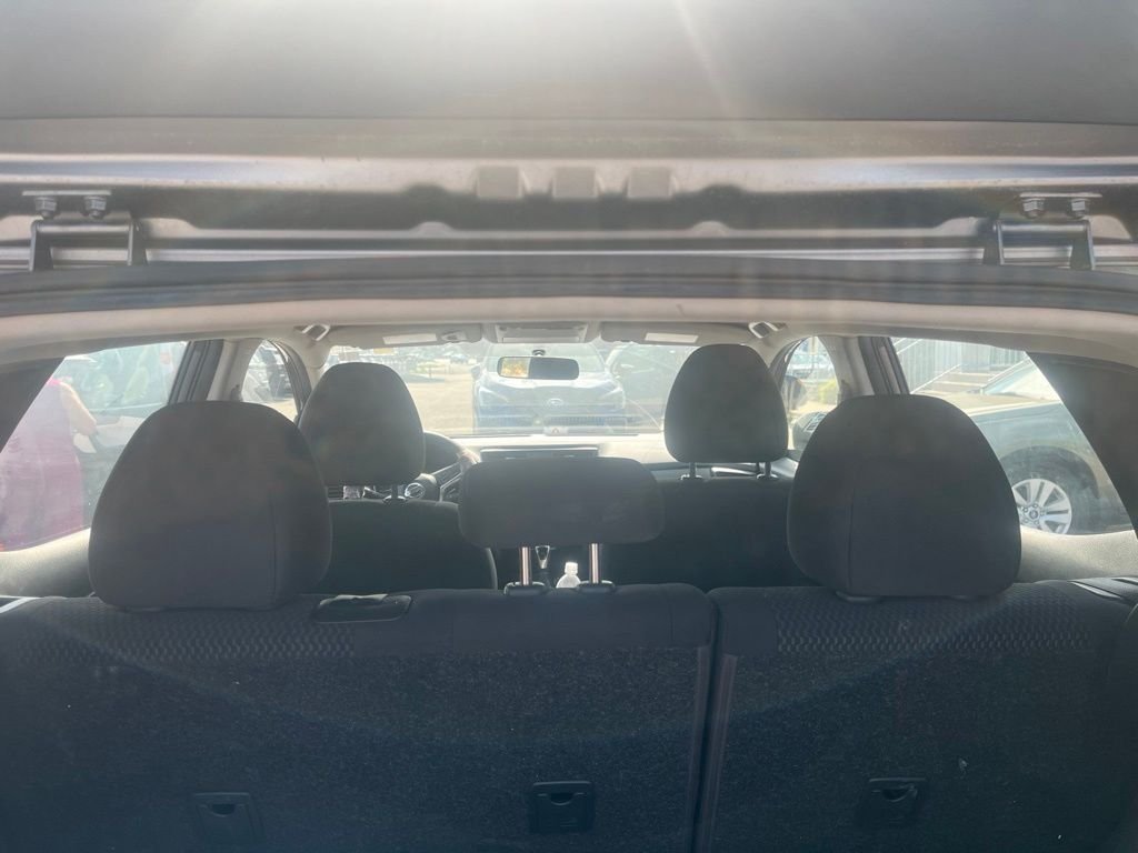 Used 2019 Gray Nissan S image 9