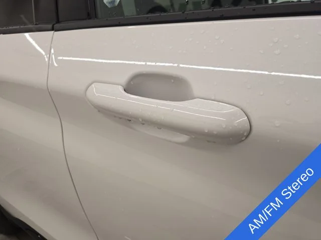 New 2026 Star White Metallic Tri-Coat Ford Active image 8