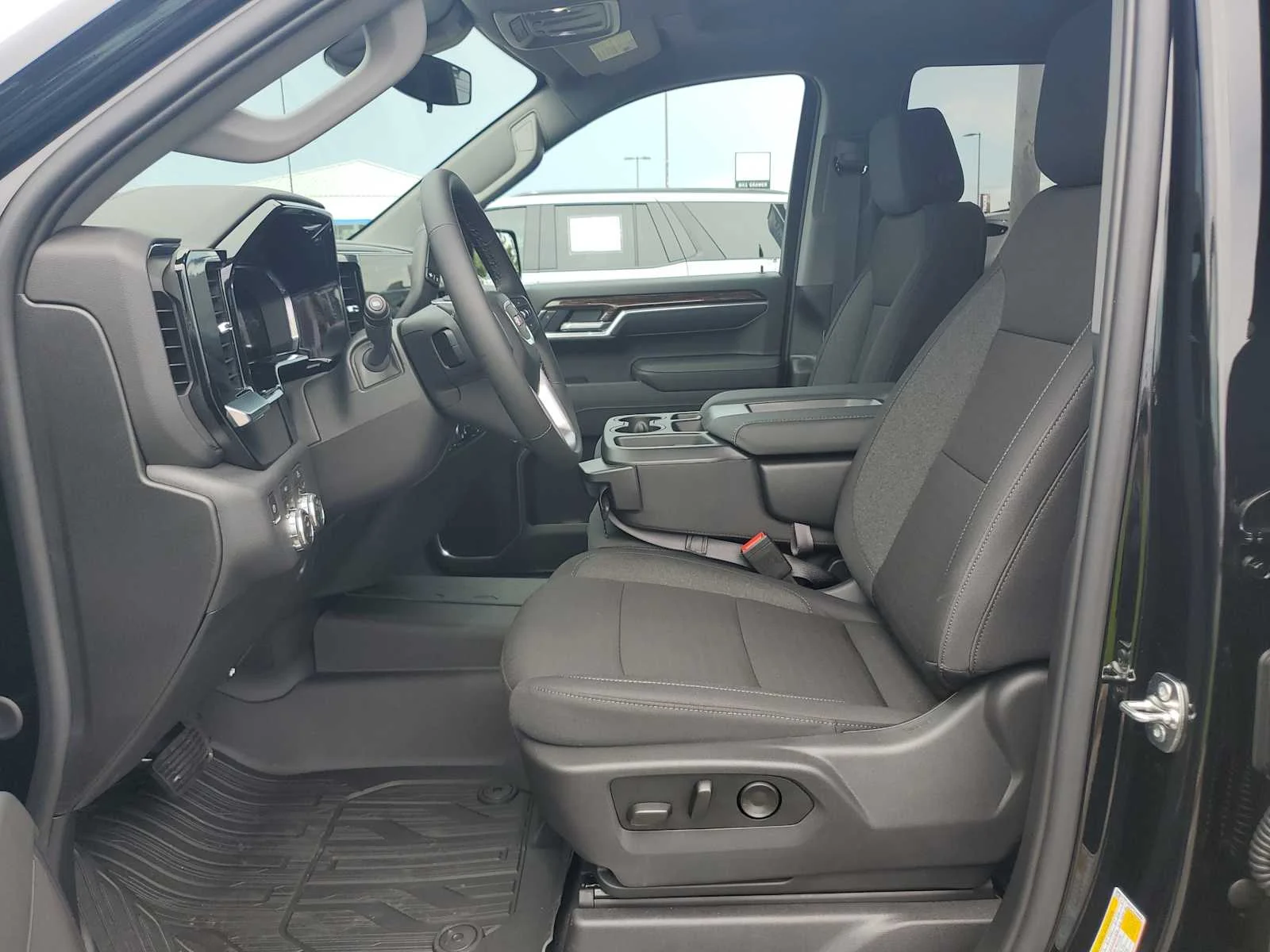 New 2026 Onyx Black GMC Elevation image 13