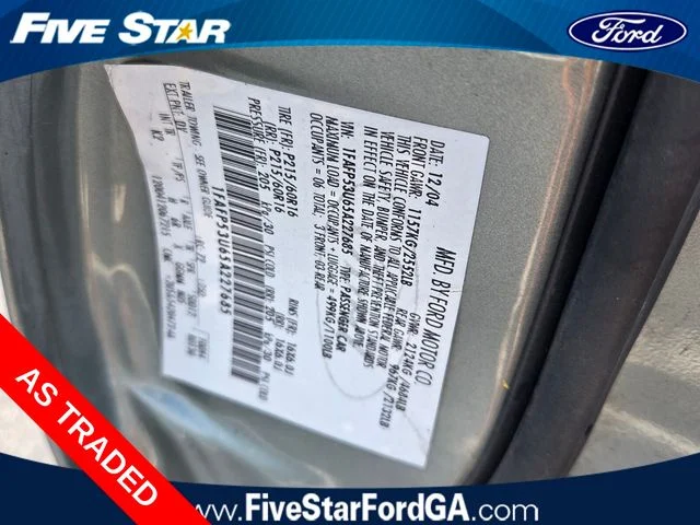 Used 2005 Green Ford SE image 17