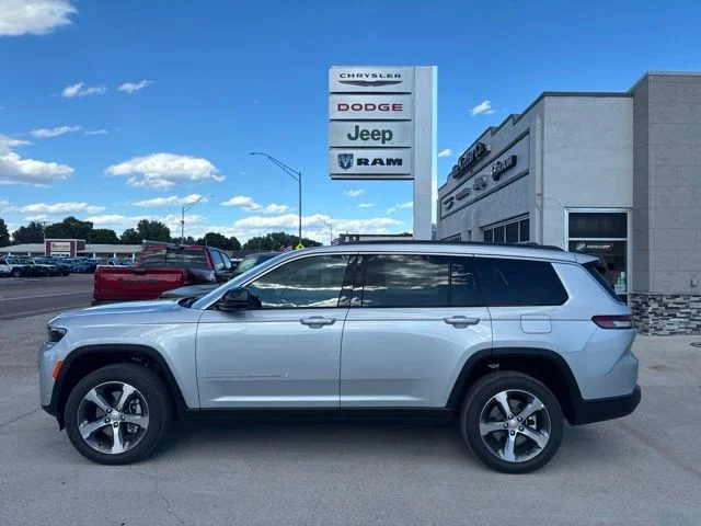 New 2026 Silver Zynith Jeep Limited image 1