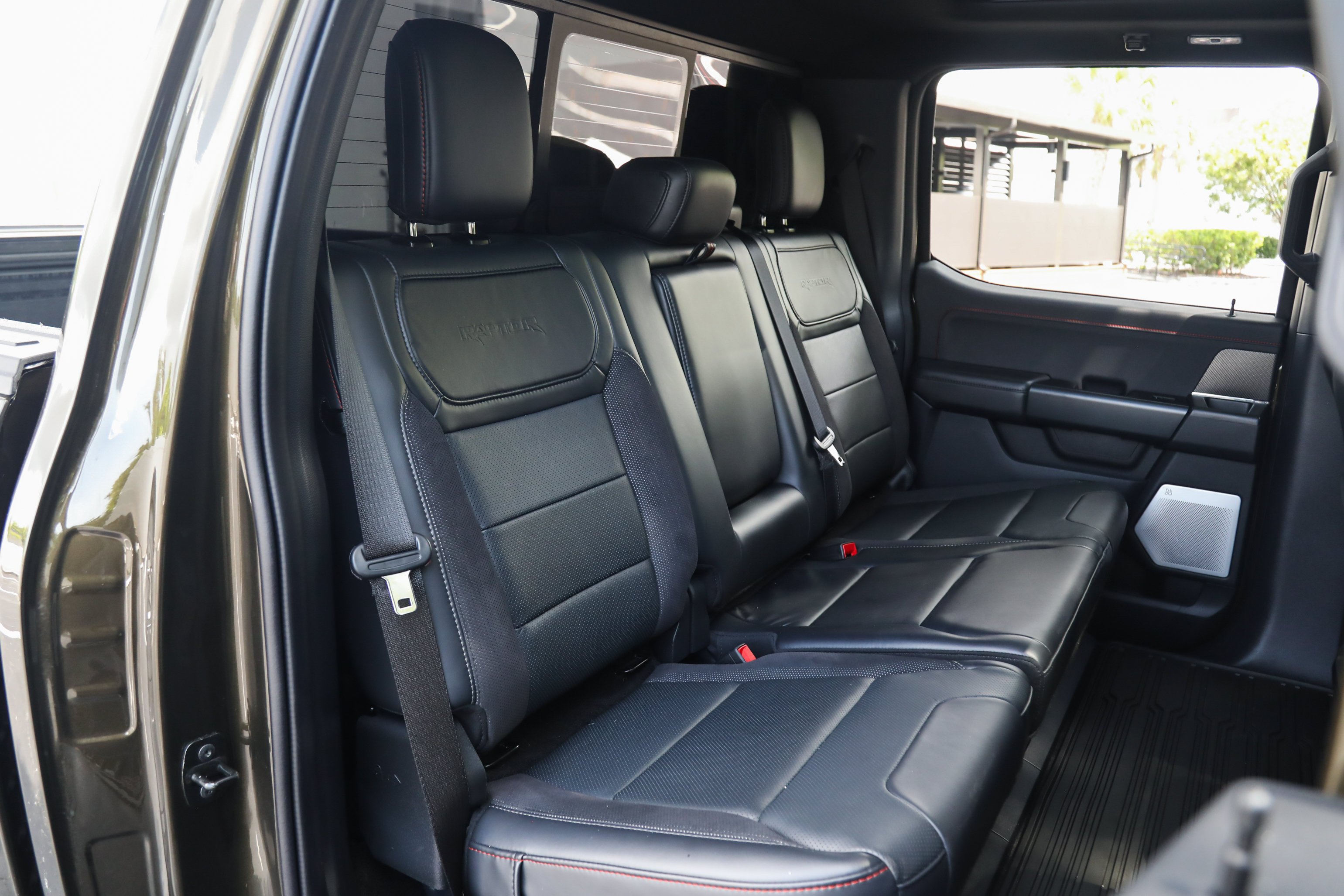 Used 2025 Green Ford Raptor image 36