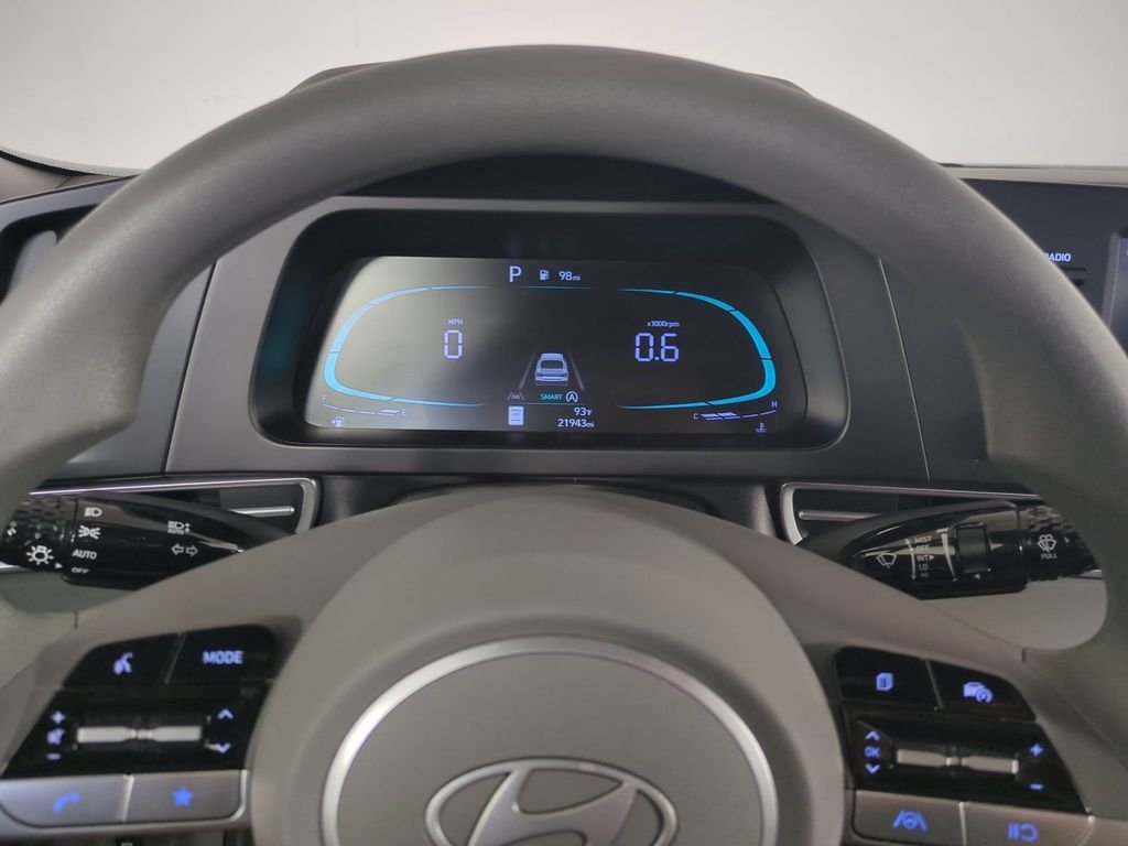 2025 Hyundai Elantra SE - Photo 31