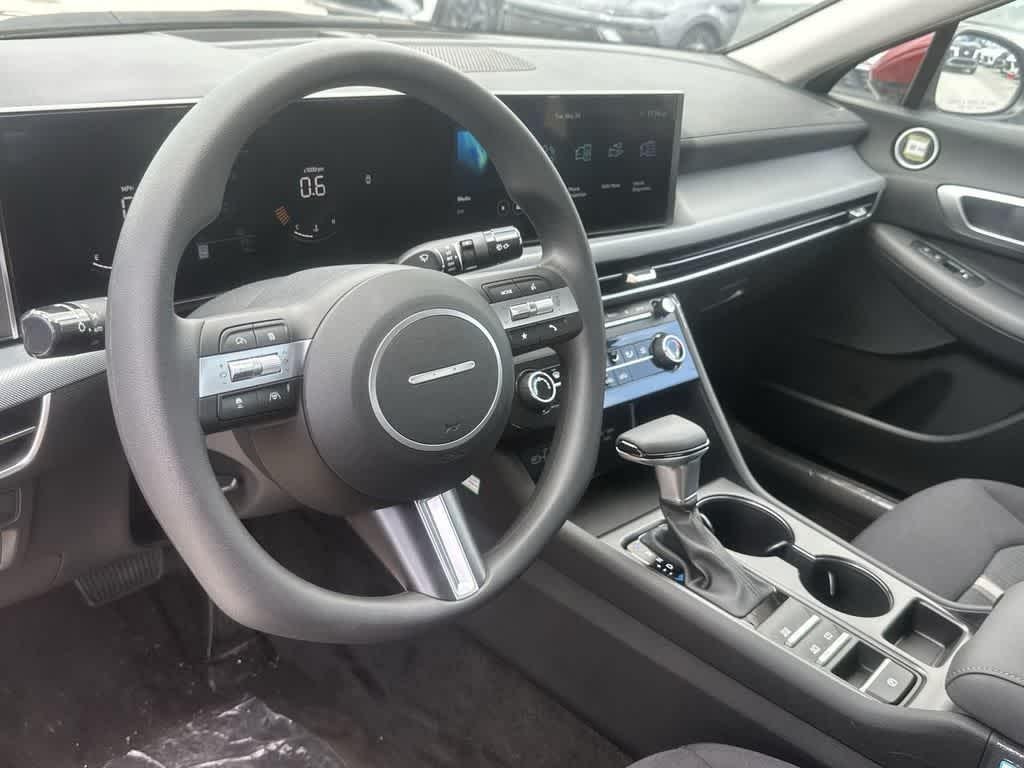 New 2026 Ultimate red Hyundai SE image 17