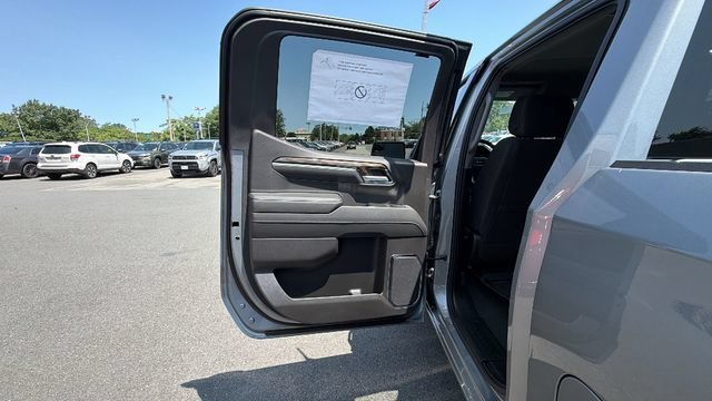 New 2026 Sterling Metallic GMC Elevation image 33