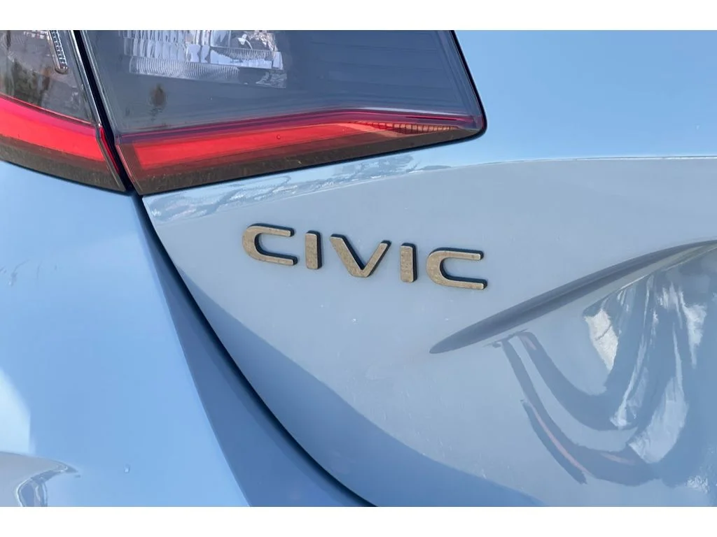 Used 2024 Sonic Gray Pearl Honda Base image 17