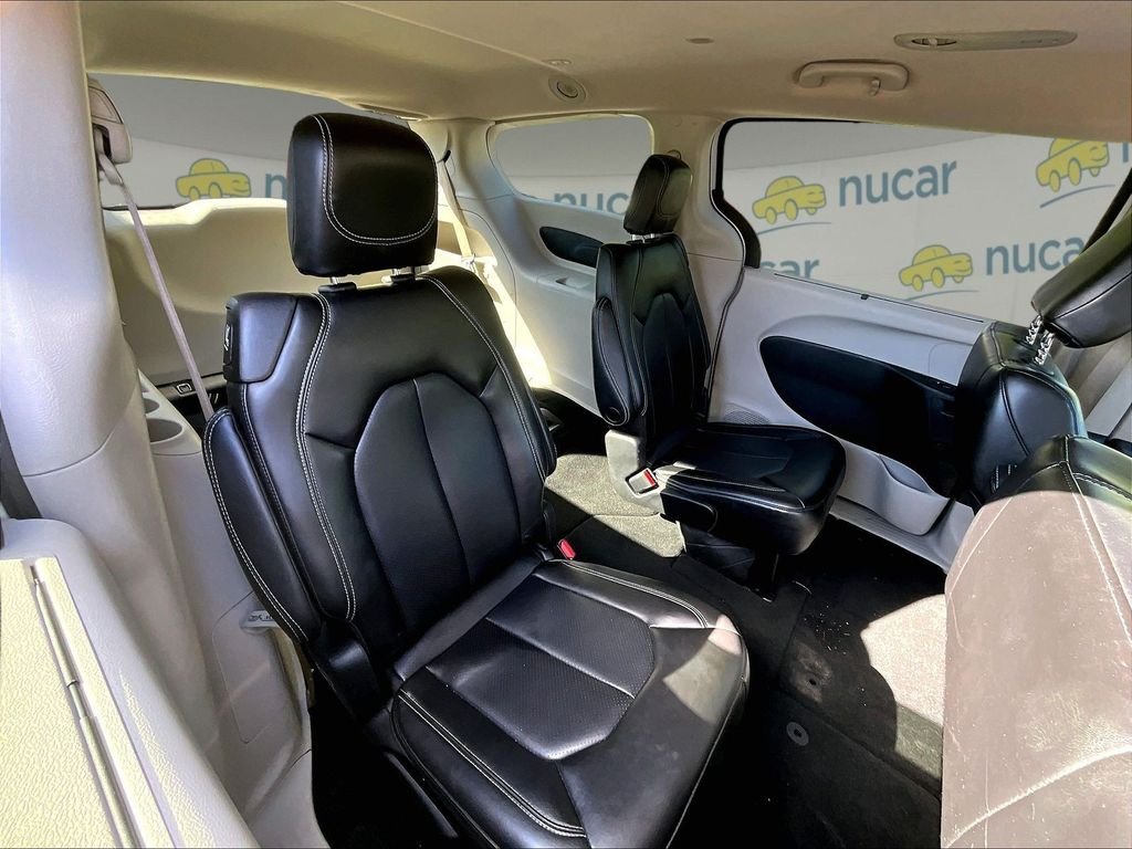 Used 2023 Bright White Clearcoat Chrysler Touring L image 16