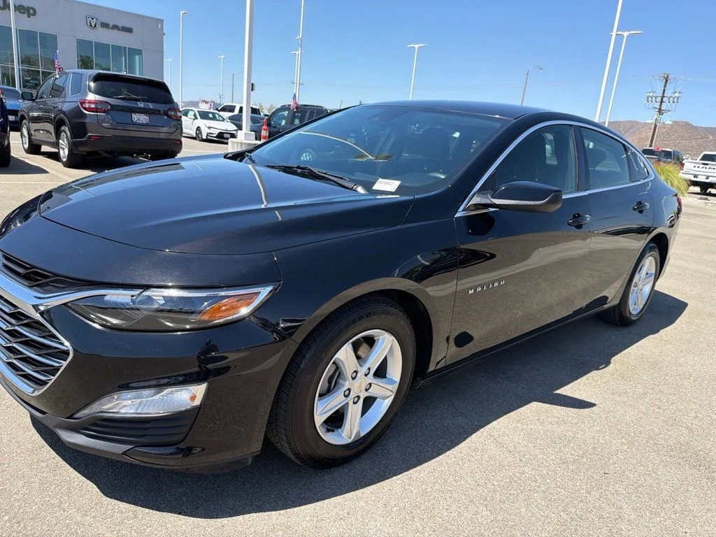 Used 2023 Black Chevrolet LT image 11
