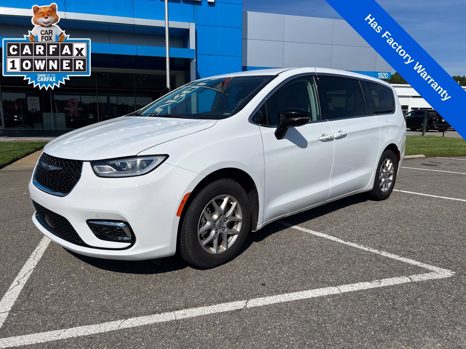 2024 Chrysler Pacifica Touring L