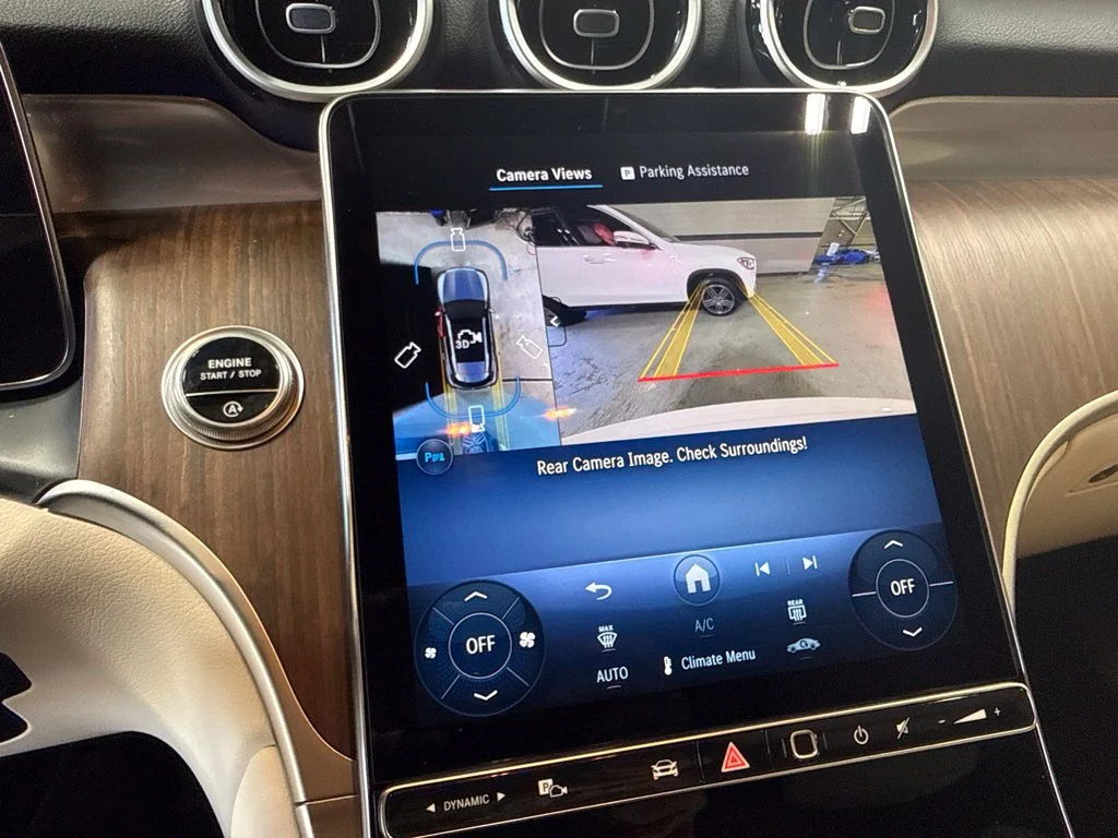 New 2027 Polar White Mercedes-Benz GLC 300 image 69