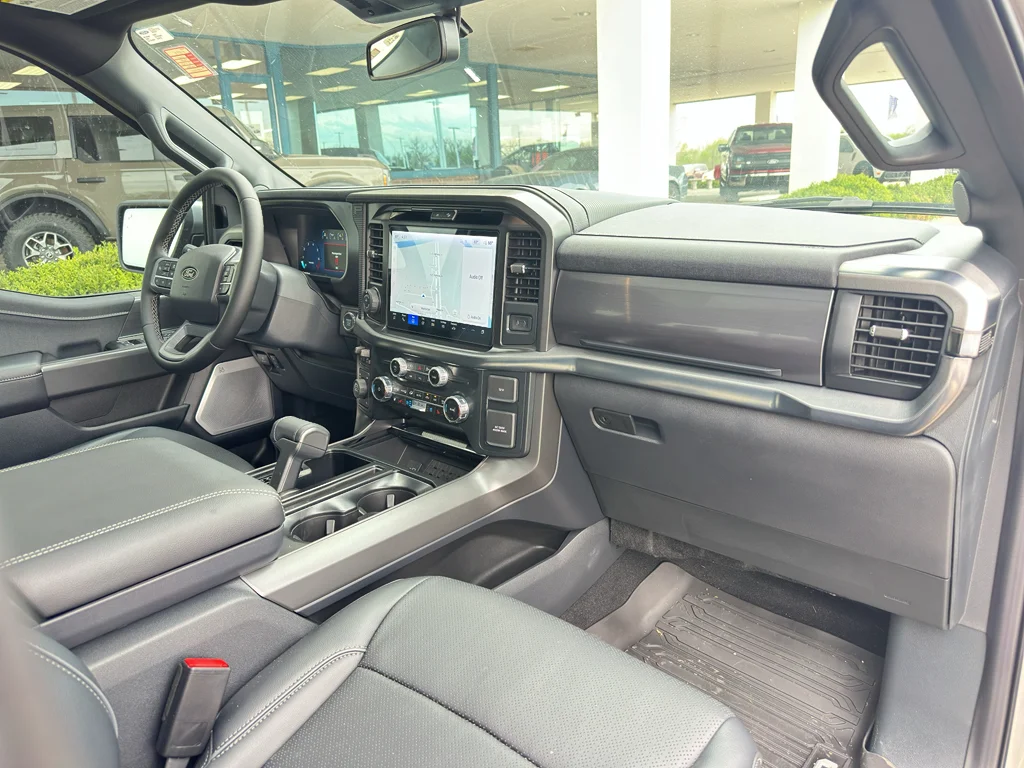 2025 Ford F-150 Lariat - Photo 34