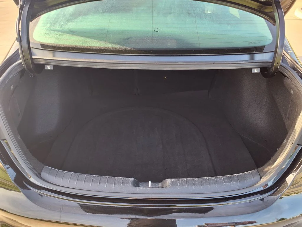 Used 2024 Black Kia LXS image 23