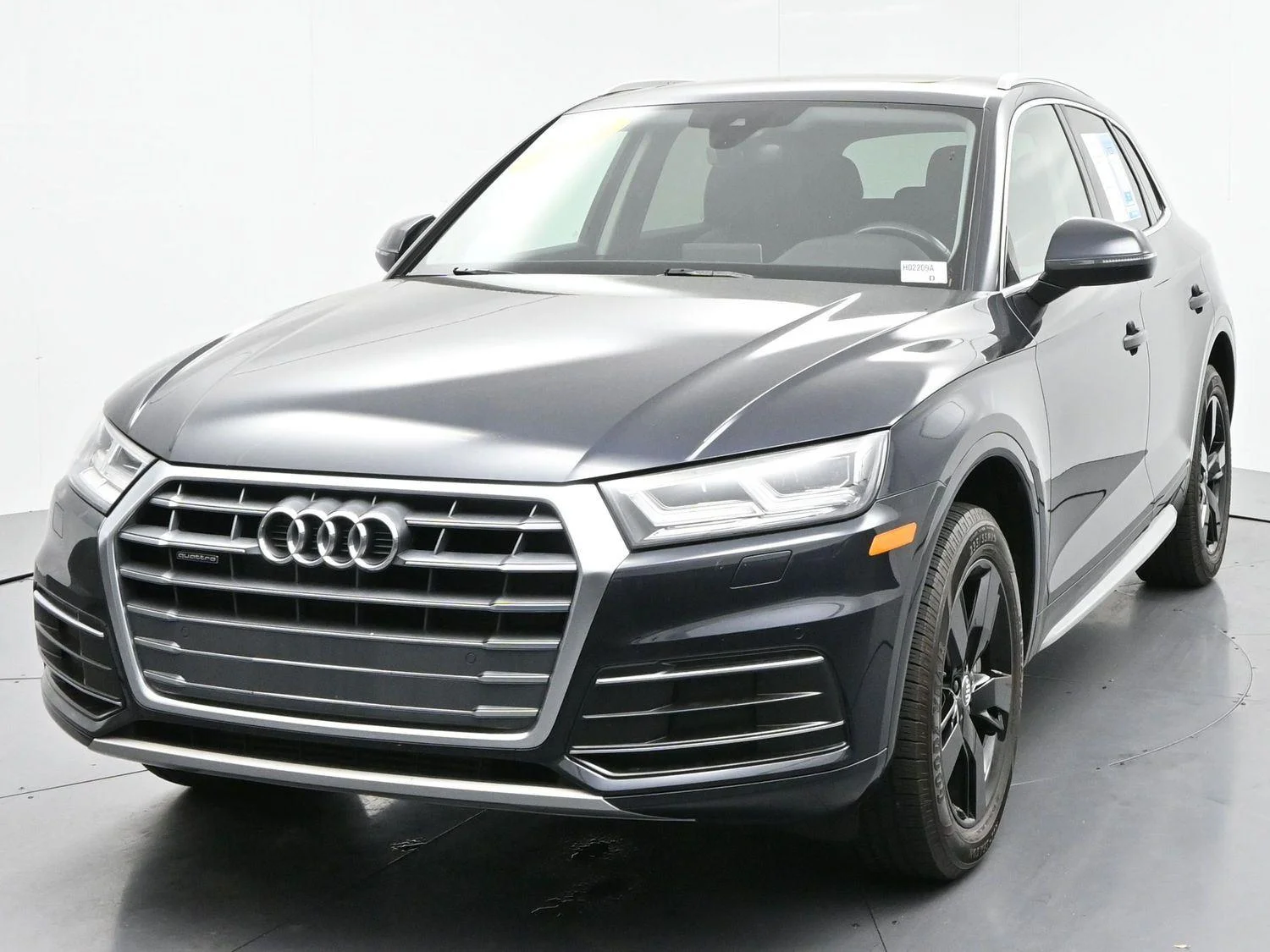 Used 2018 Moonlight Blue Metallic Audi Tech Premium Plus image 3