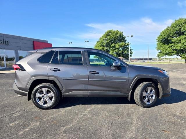 Certified Used 2022 MAGNETIC GRAY MET. Toyota  image 18