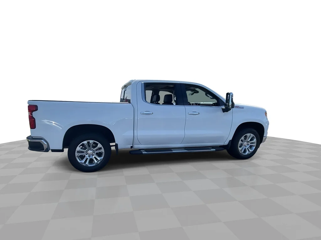 Used 2024 Summit White Chevrolet LTZ image 2