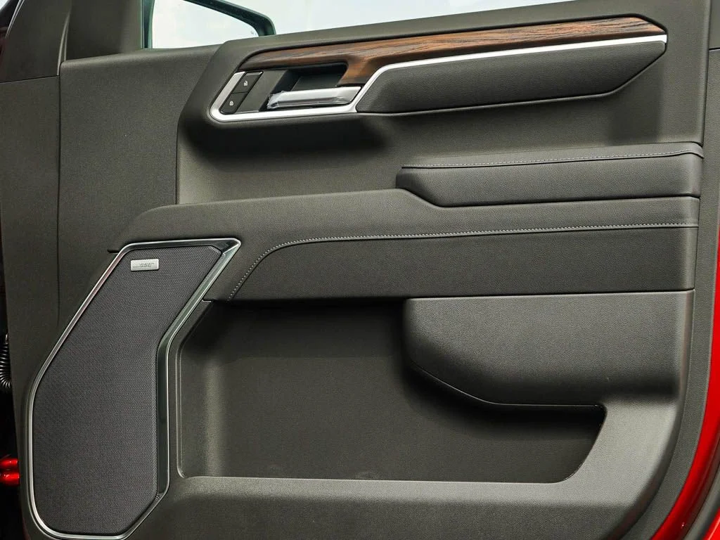 2026 GMC Sierra 1500 SLT - Photo 7
