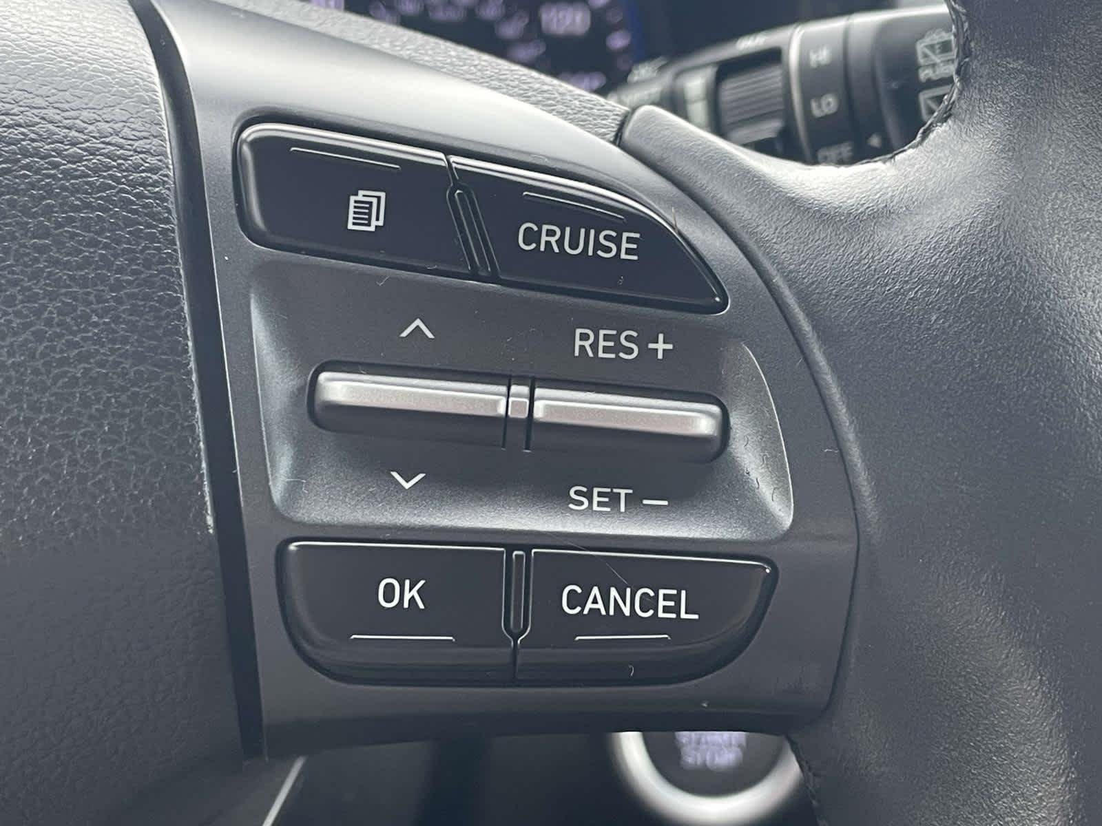 Used 2018 Ultra Black Hyundai SEL image 36