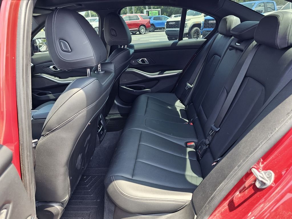 Used 2025 Red BMW M340i image 32