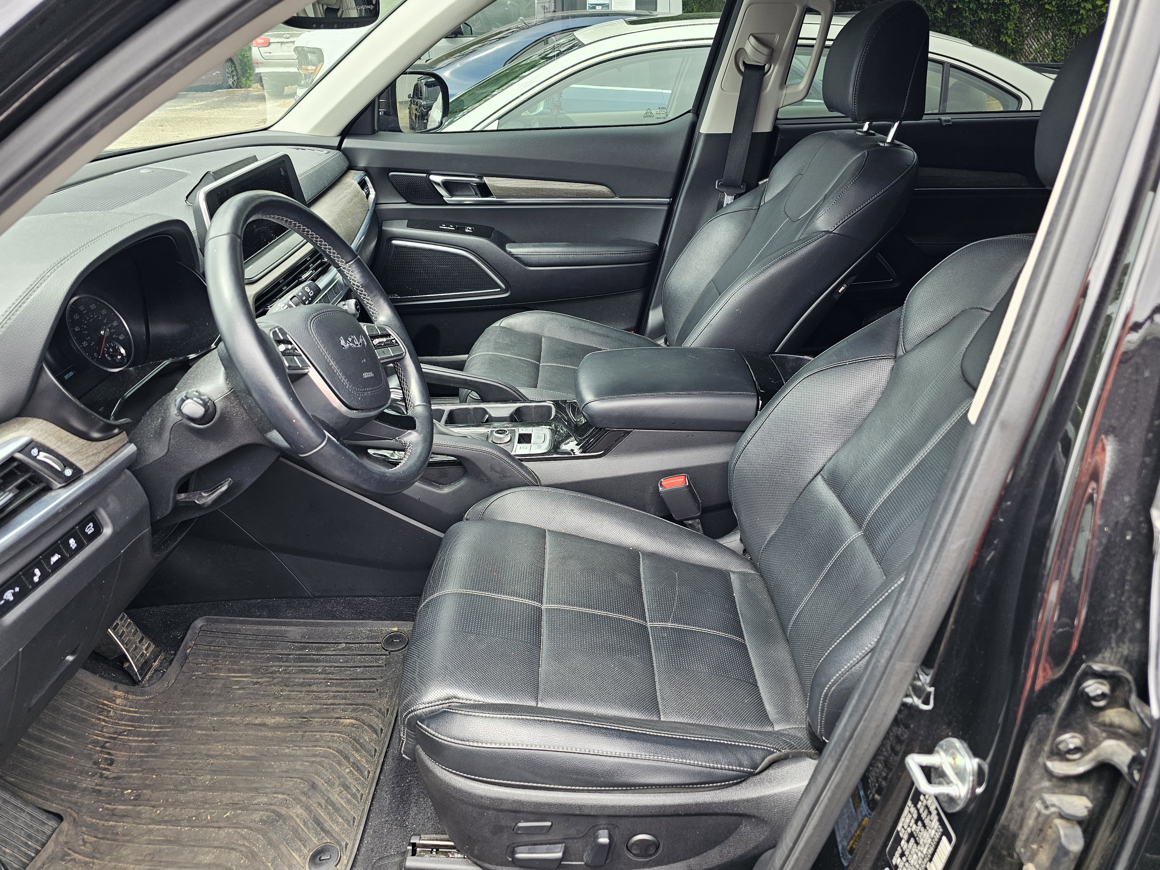 Used 2022 Black Copper Kia SX image 11