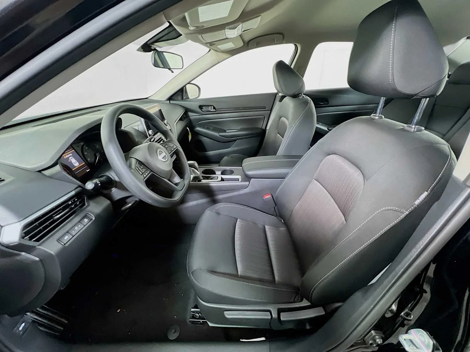 Certified Used 2025 Super Black Nissan S image 4
