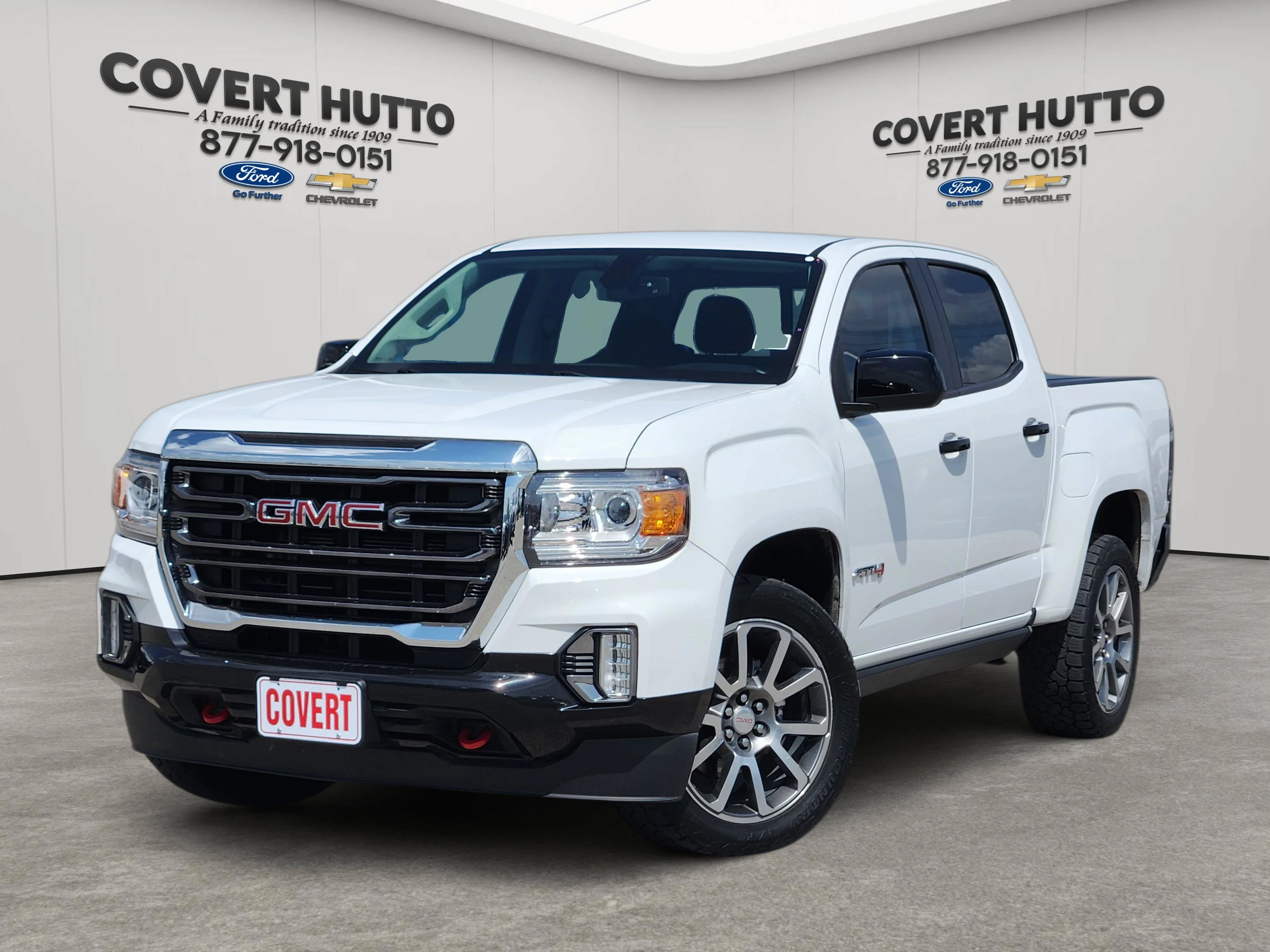 Used 2022 Summit White GMC AT4 w/Leather image 1