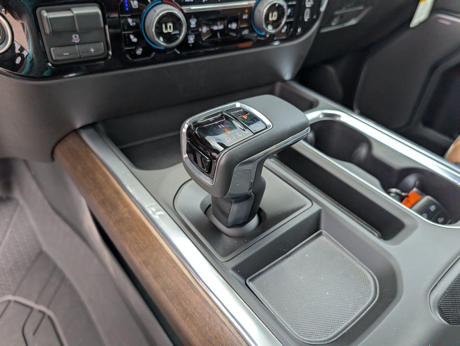 2026 Chevrolet Silverado 1500 High Country - Photo 20