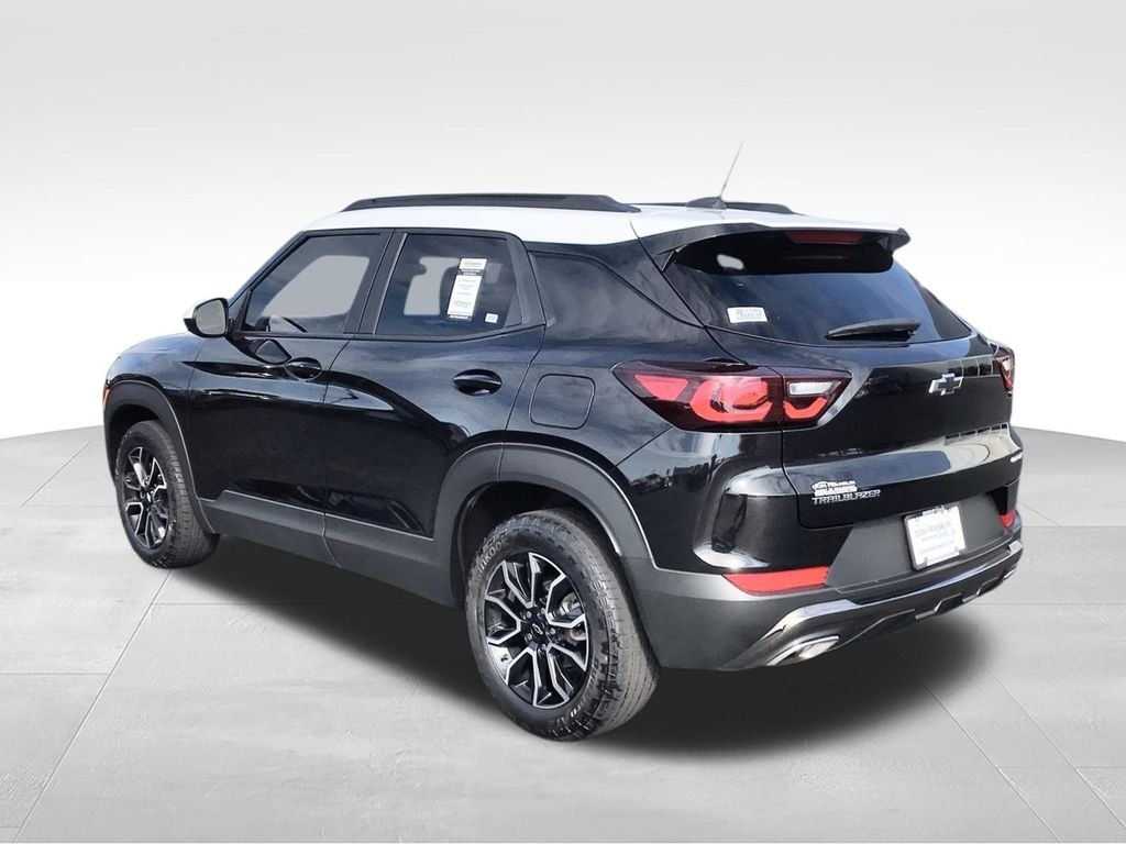 Used 2024 Black Chevrolet ACTIV image 6