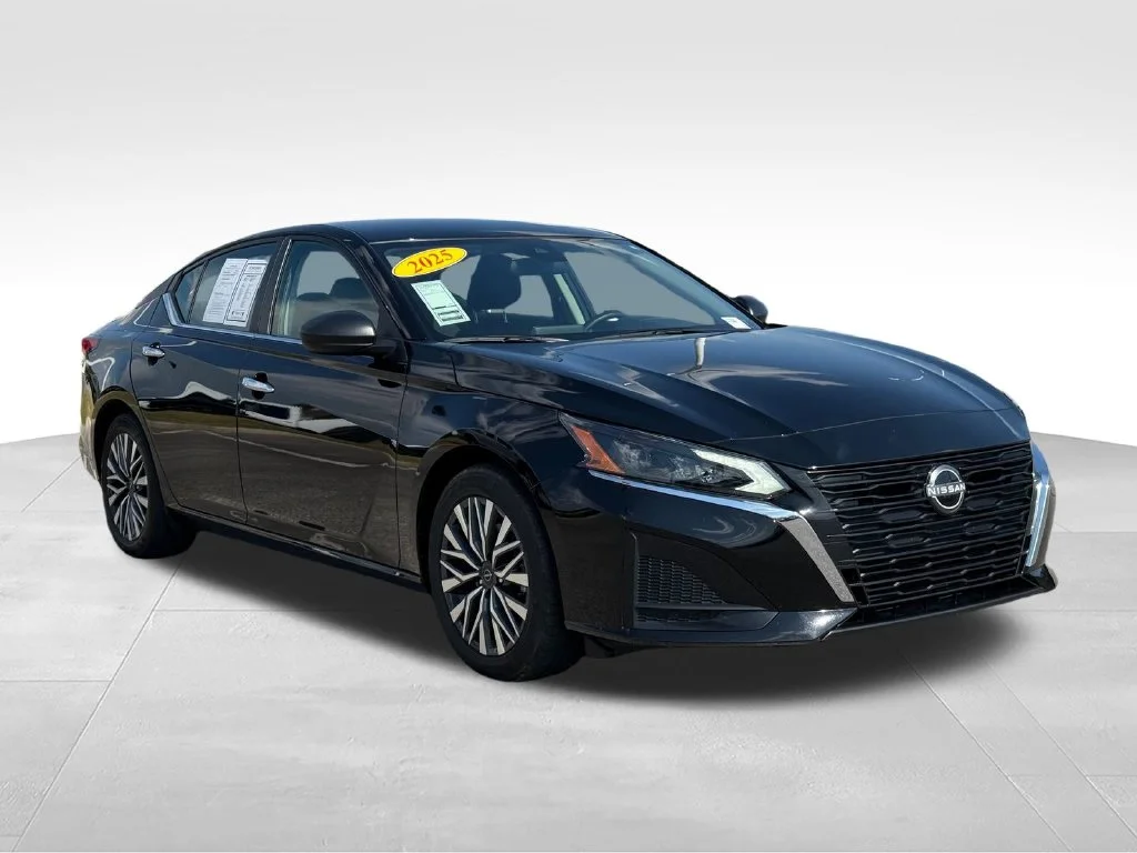 Used 2025 Black Nissan 2.5 SV image 31