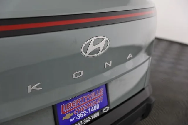 Used 2025 Green Hyundai SEL image 32
