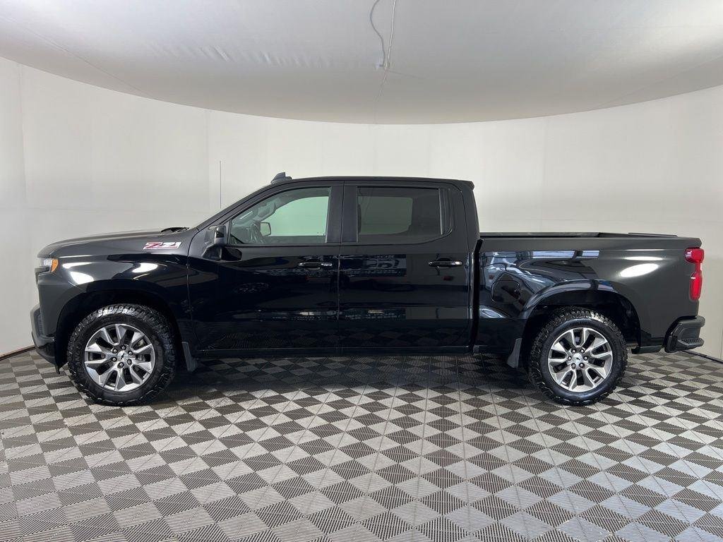 Used 2022 Black Chevrolet RST image 23