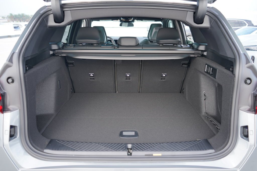 Certified Used 2026 Gray Metallic BMW 30 xDrive image 19