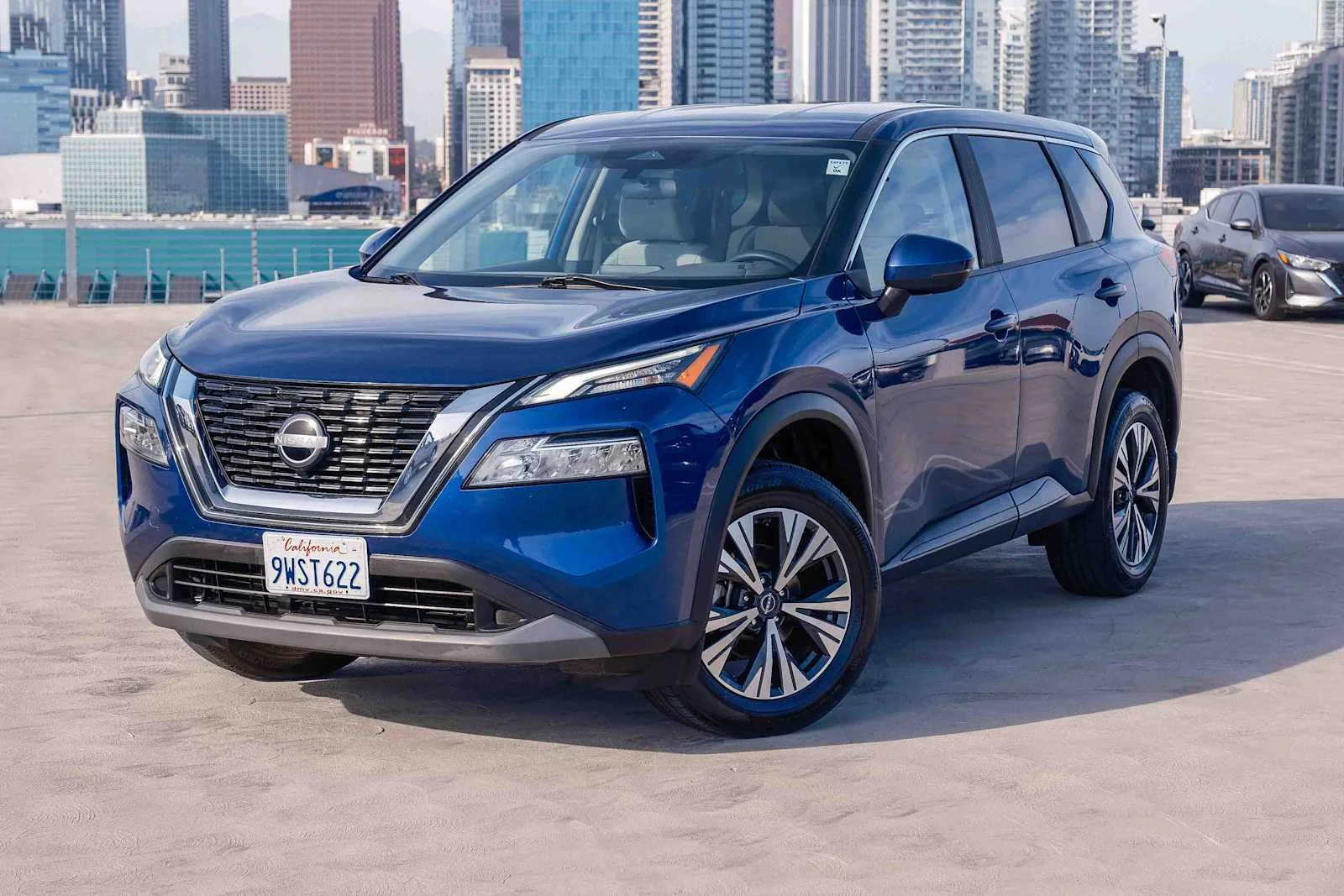 2023 Nissan Rogue SV FWD photo