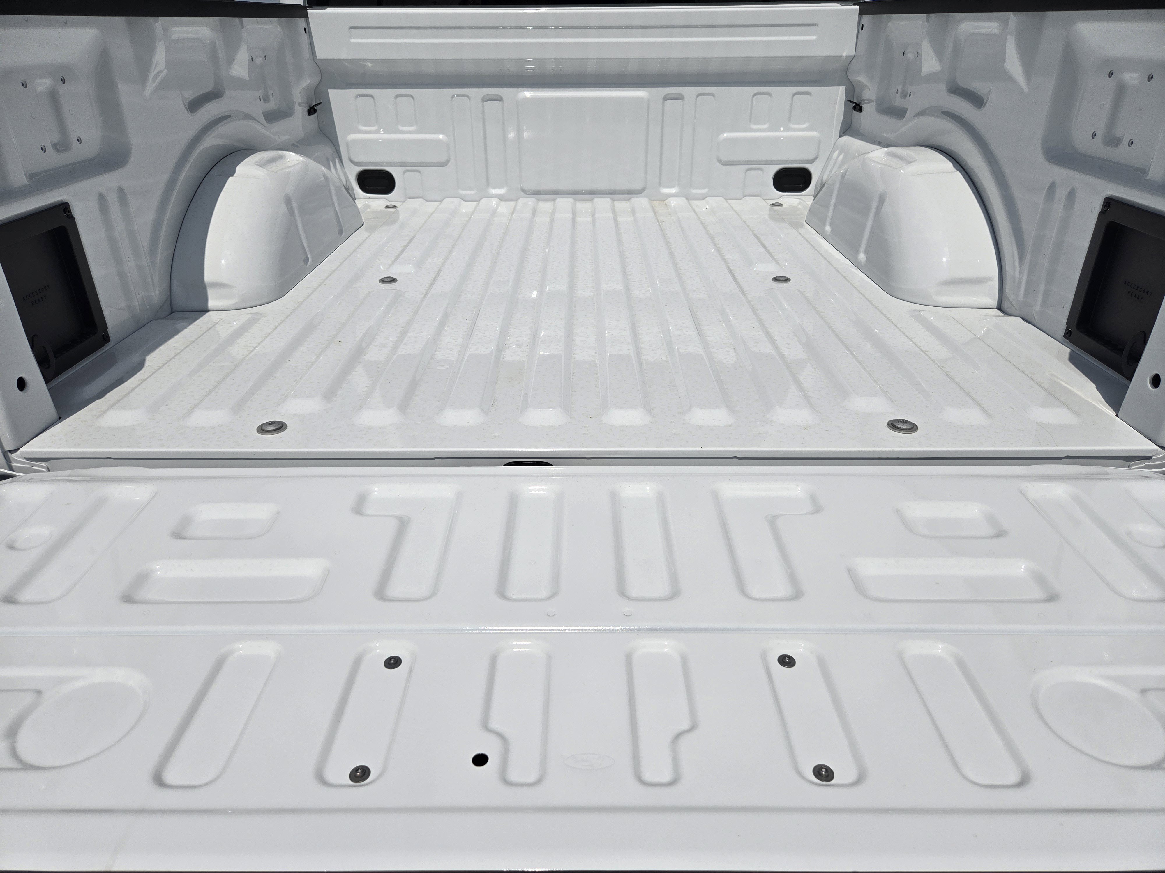 New 2026 Oxford White Ford XL image 21
