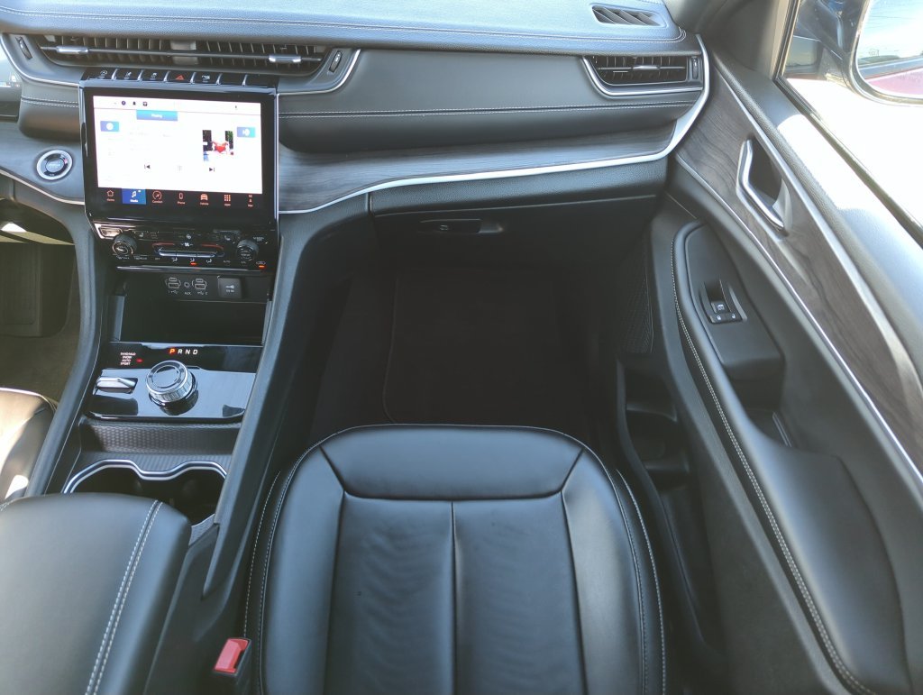 Used 2025 Red Jeep Limited image 15
