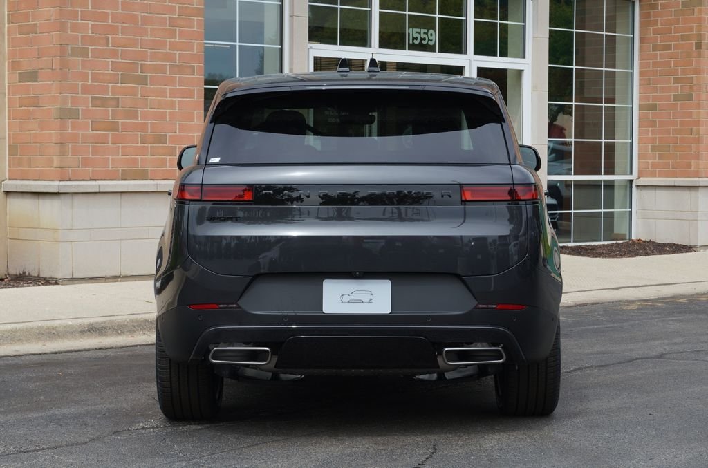 New 2027 Carpathian Grey Land Rover SE image 5