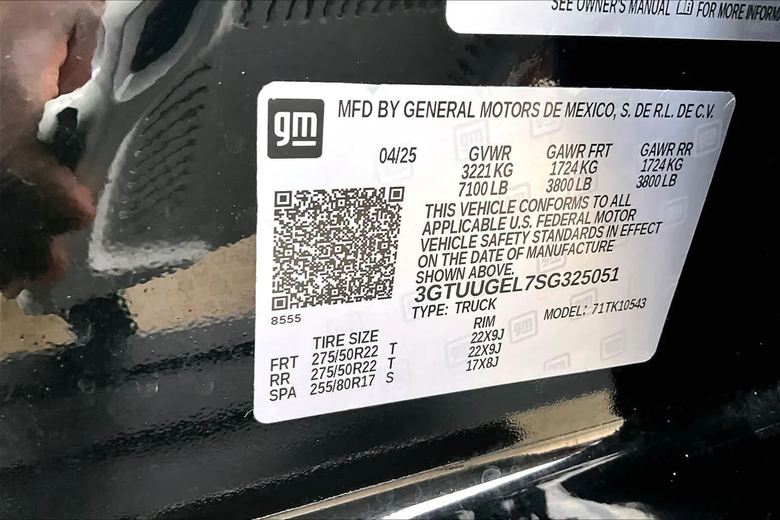 Used 2025 Onyx Black GMC Denali image 37