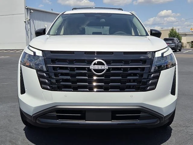 New 2026 Everest White Pearl TriCoat Nissan SV image 6