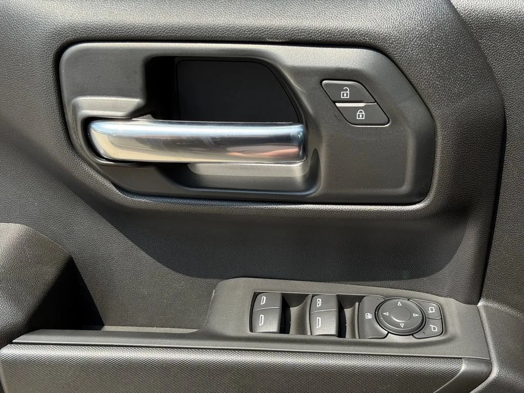 2026 Chevrolet Silverado 1500 Custom - Photo 15