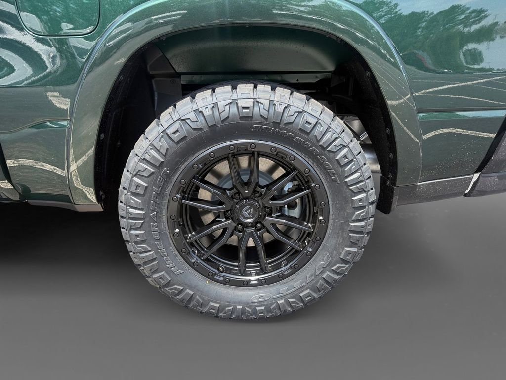 New 2026 Serrano-Green Metallic Exterior Paint RAM Big Horn/Lone Star image 8