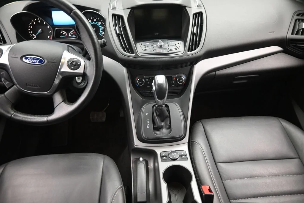 Used 2015 Silver Ford SE image 15