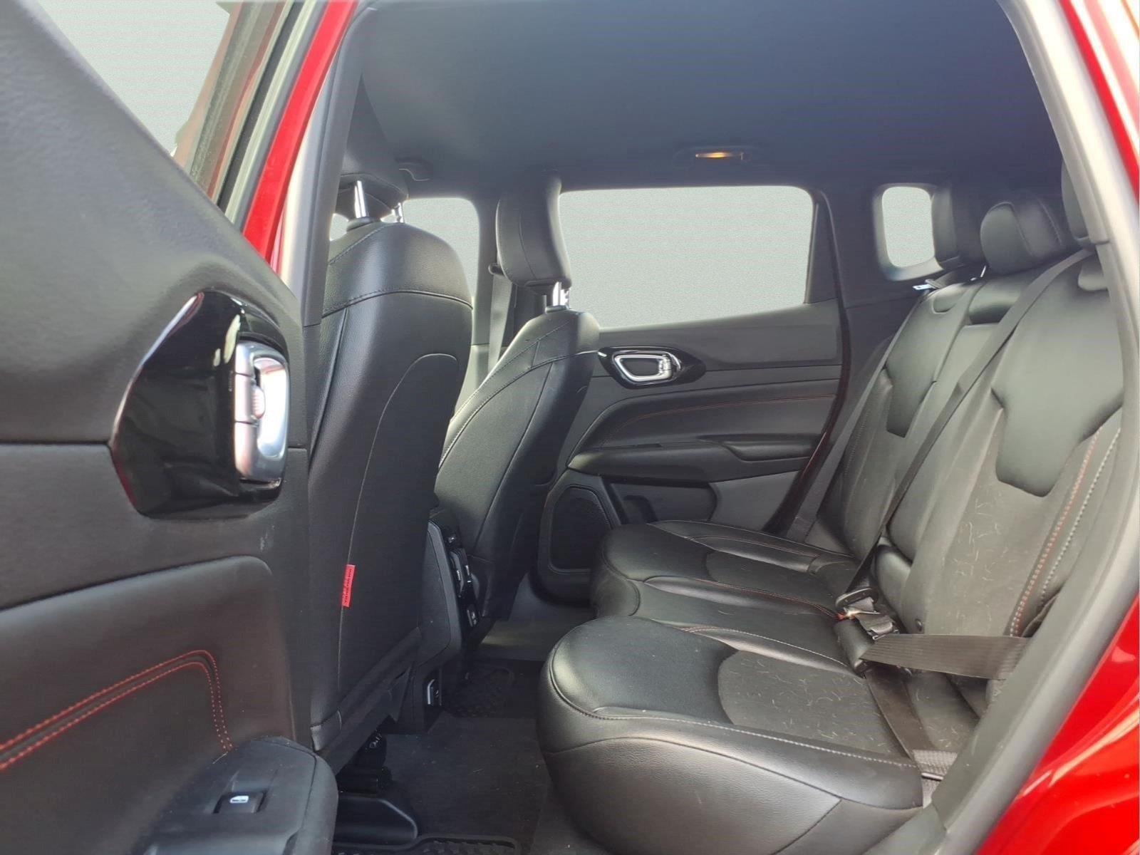 Used 2025 Red Hot Pearlcoat Jeep Trailhawk image 11
