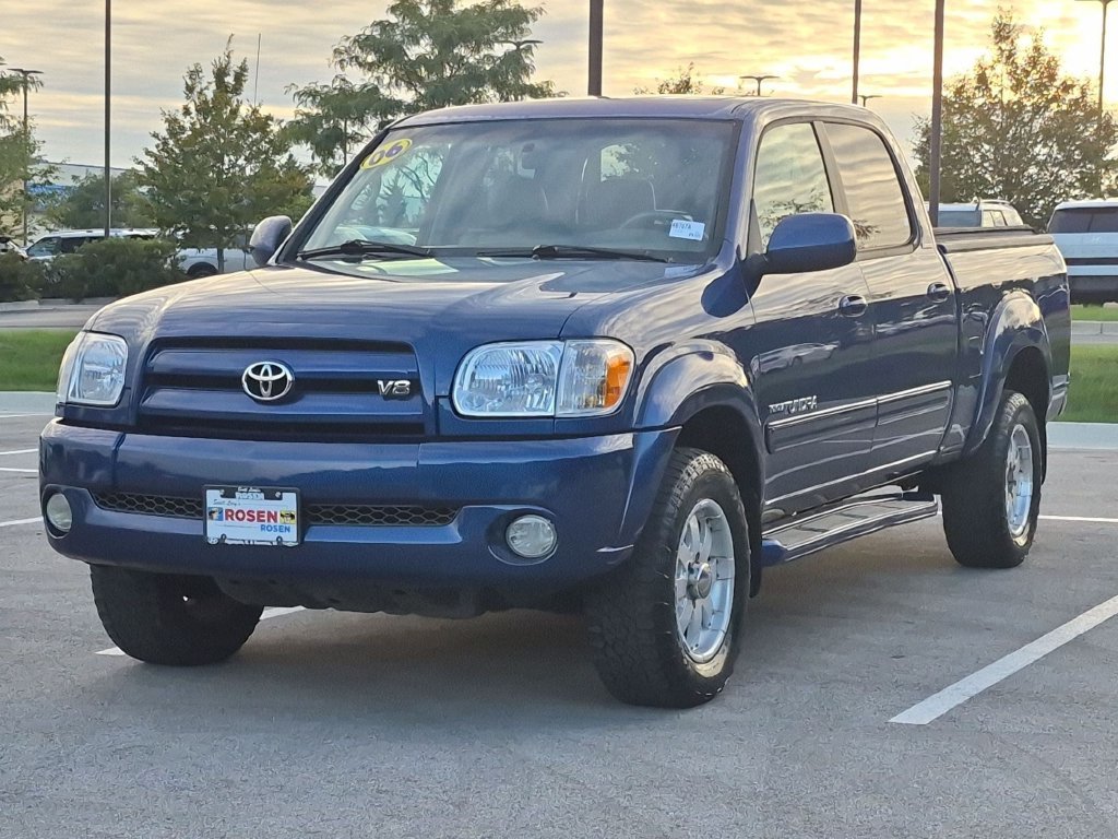 Used 2006  Toyota Limited image 3